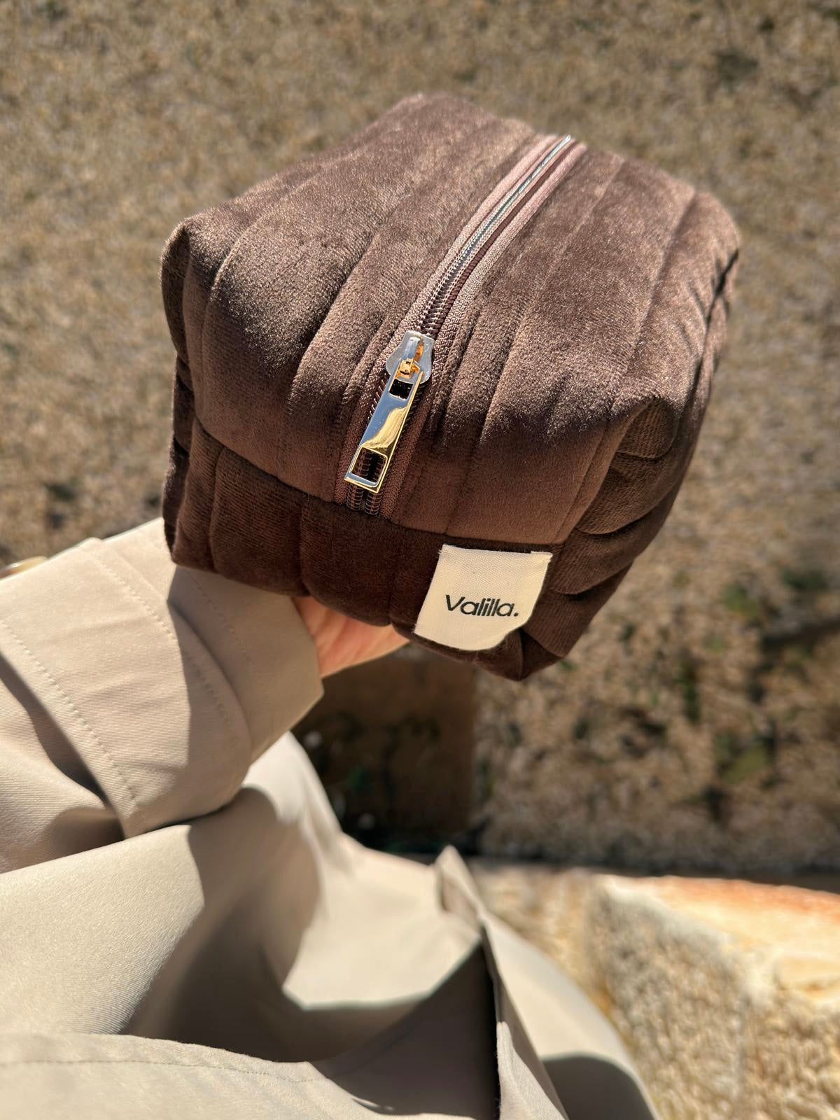 COCOA BROWN FLUFFY BAG